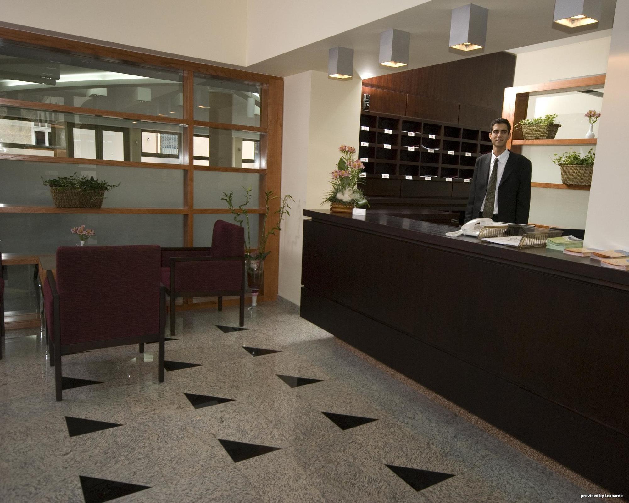 Hotel Forum Garni Суботица Интерьер фото
