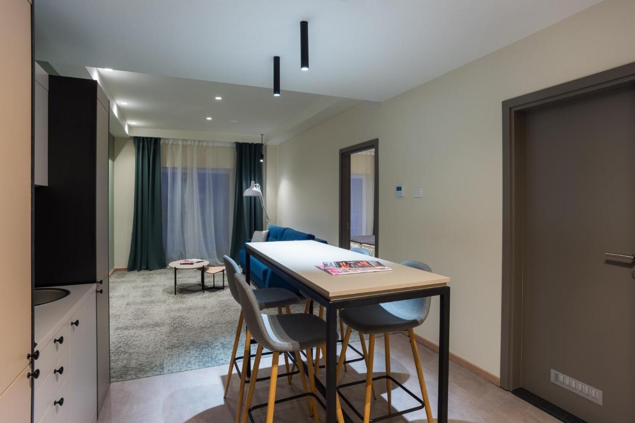 Hotel Forum Garni Суботица Экстерьер фото