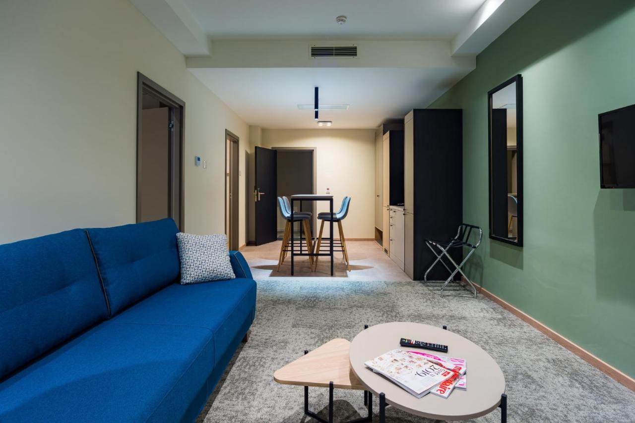Hotel Forum Garni Суботица Экстерьер фото