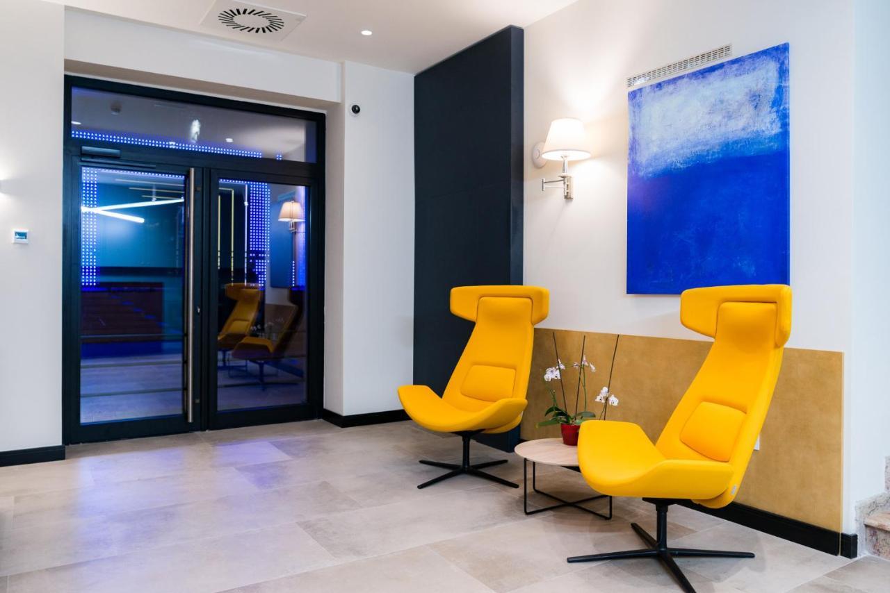 Hotel Forum Garni Суботица Экстерьер фото
