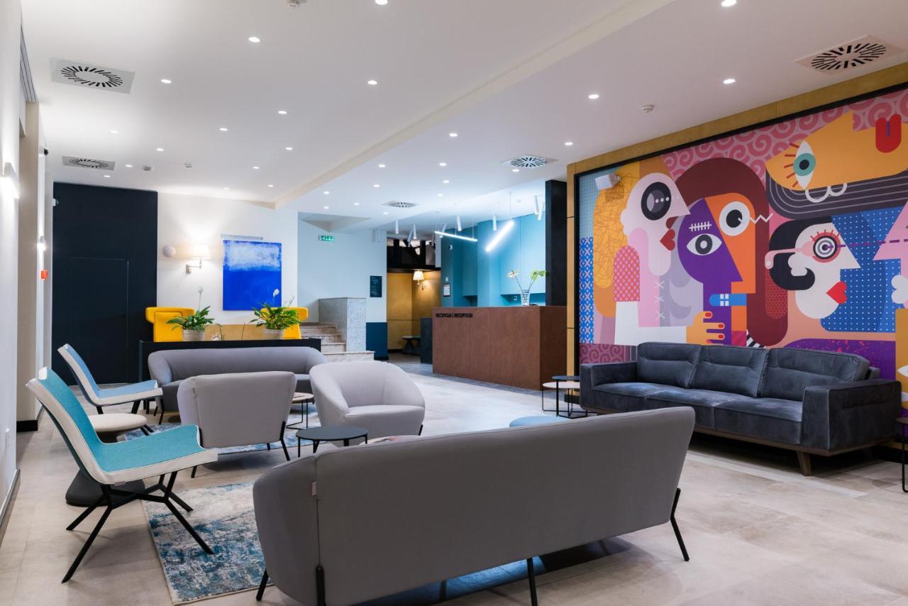 Hotel Forum Garni Суботица Экстерьер фото