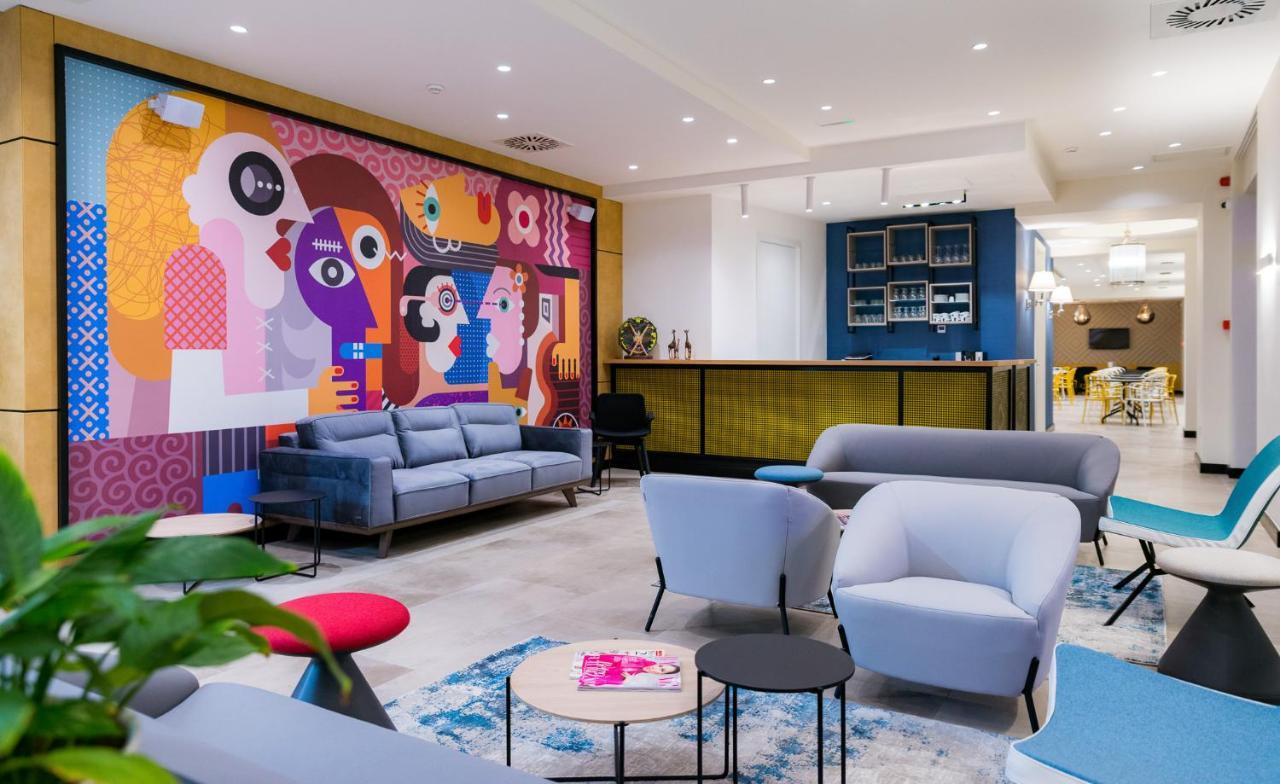 Hotel Forum Garni Суботица Экстерьер фото